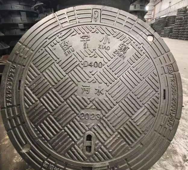 察隅球墨铸铁防沉降井盖展示